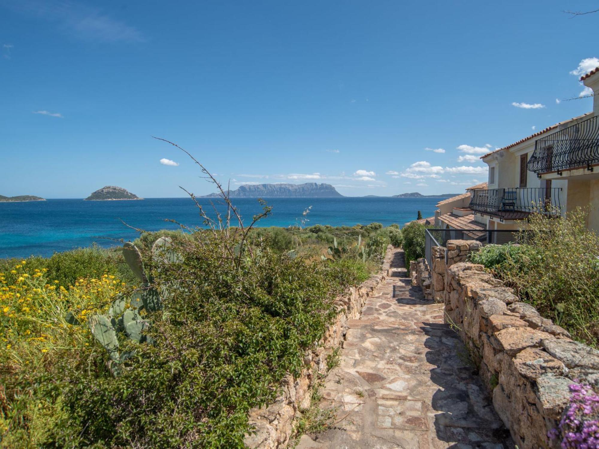 Apartment Giuly By Interhome Golfo Aranci Exterior foto